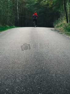 自行车运动路红色街森林运动自行车户外外套沥青木材停机坪jakcet